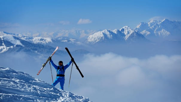 Skifahren und Snowboarden